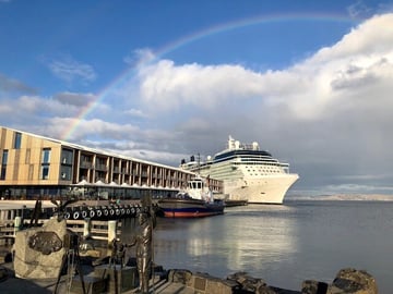 Cruise Ship